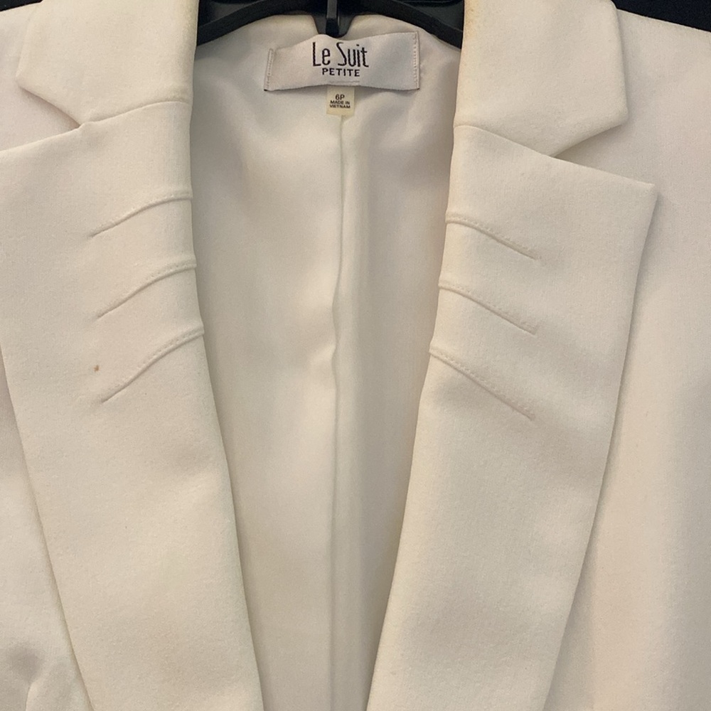 LE SUIT PETITE SINGLE BUTTON BLAZER - Picture 3 of 7